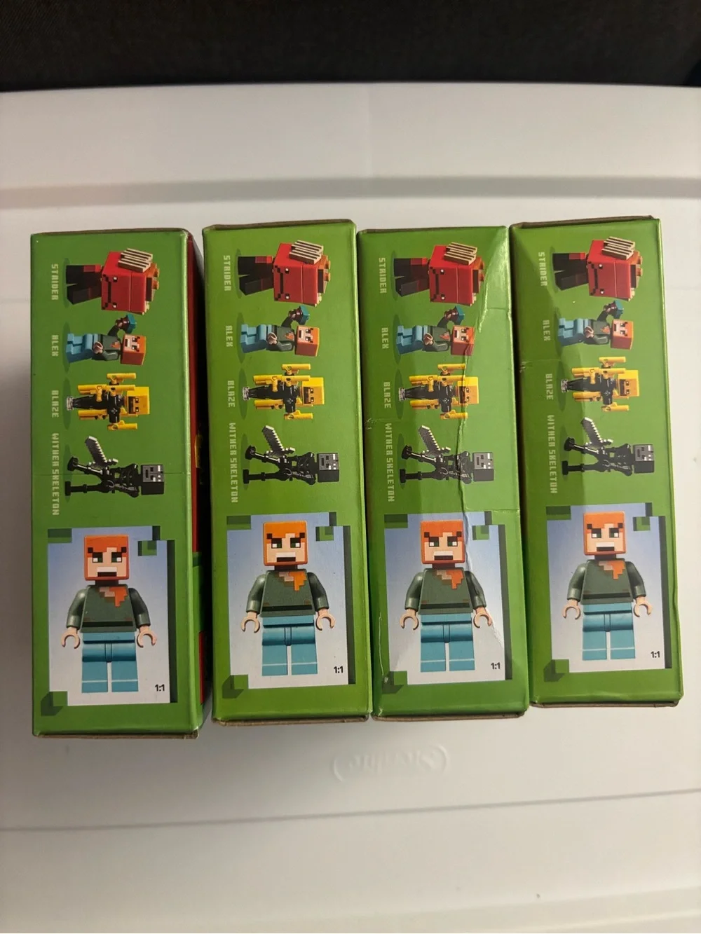 LEGO Minecraft The Nether Lava Battle Building Set - Red/Yellow